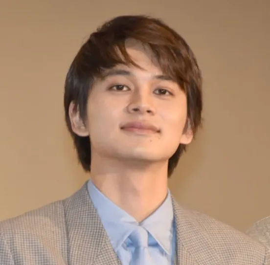 北村匠海が身長詐称!?実際のプロフィールと身長サバ読み疑惑を徹底検証してみた! - ゴシップワールド